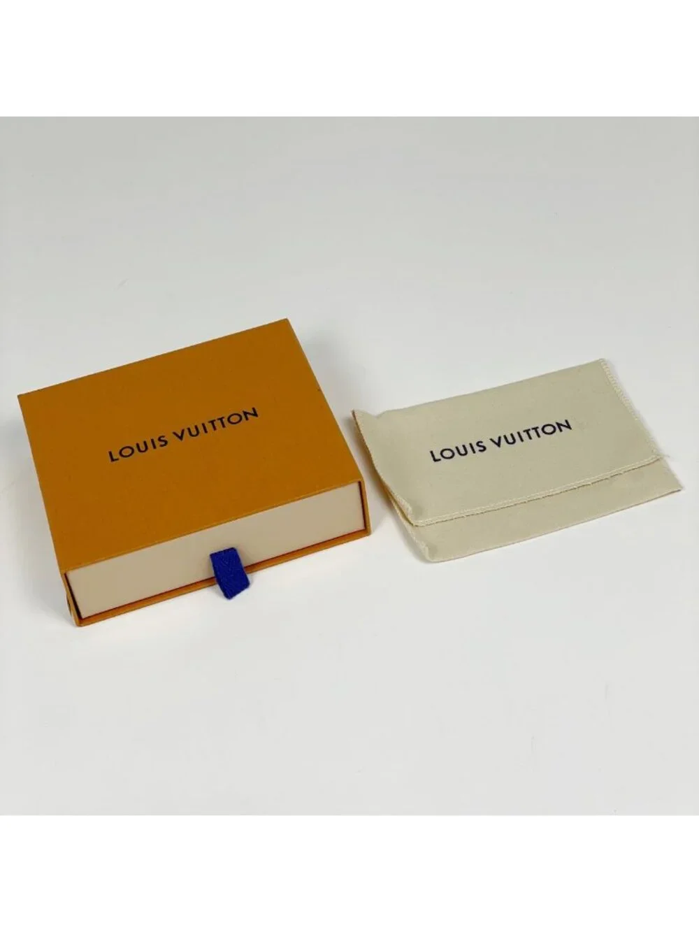 Louis Vuitton Portefeuille Lock Mini Trifold Wallet Calfskin Greige